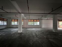 Kallang Place (D12), Factory #455311371